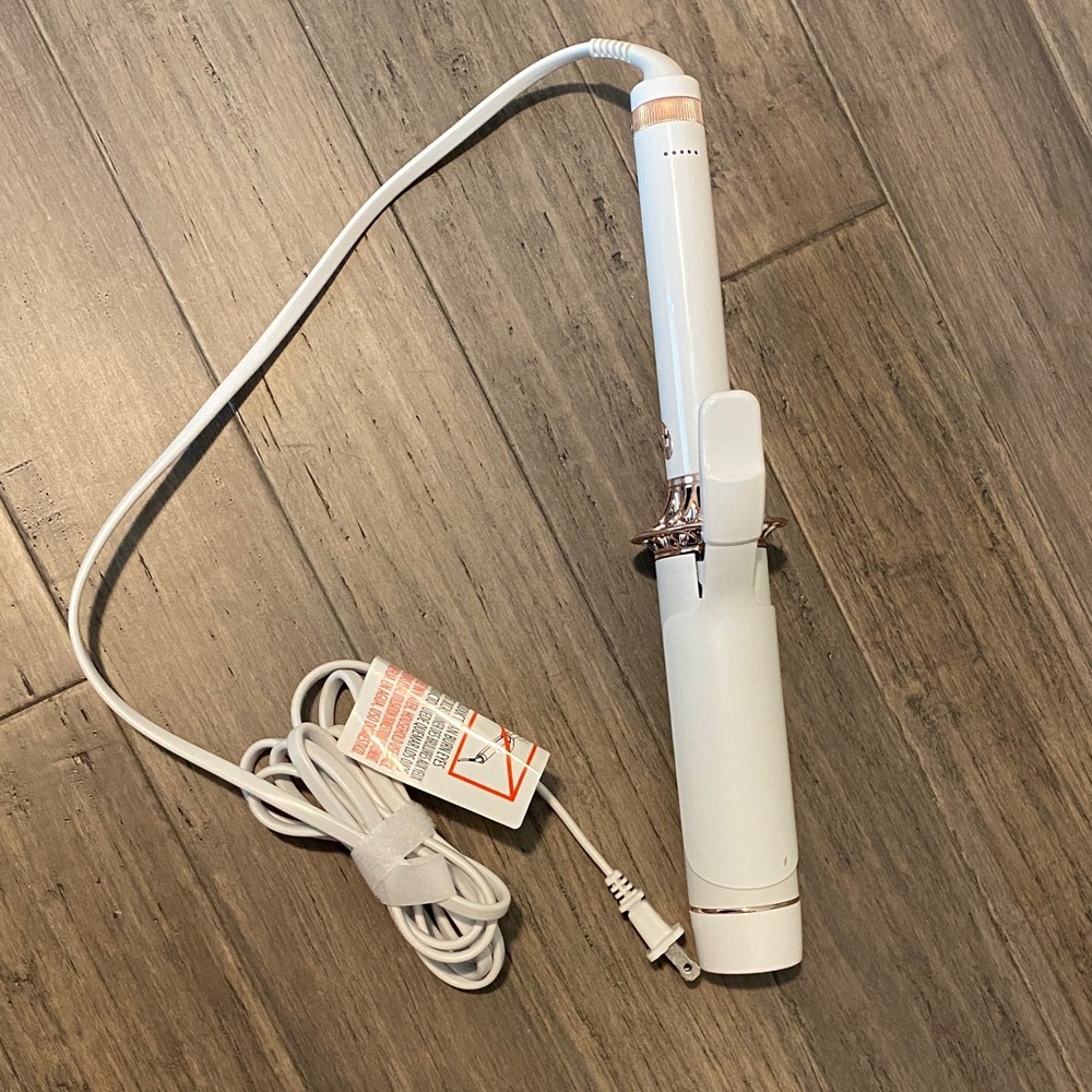 T3 BodyWaver professional 1.75” White Curling and Styling Iron